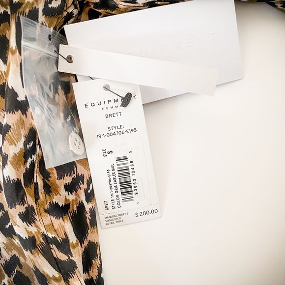 Equipment Brett Leopard Button Down Shirt - Picture 5 of 6